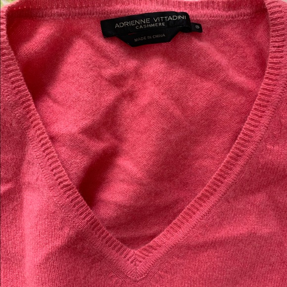 PINK CASHMERE V NECK SWEATER - Picture 3 of 4
